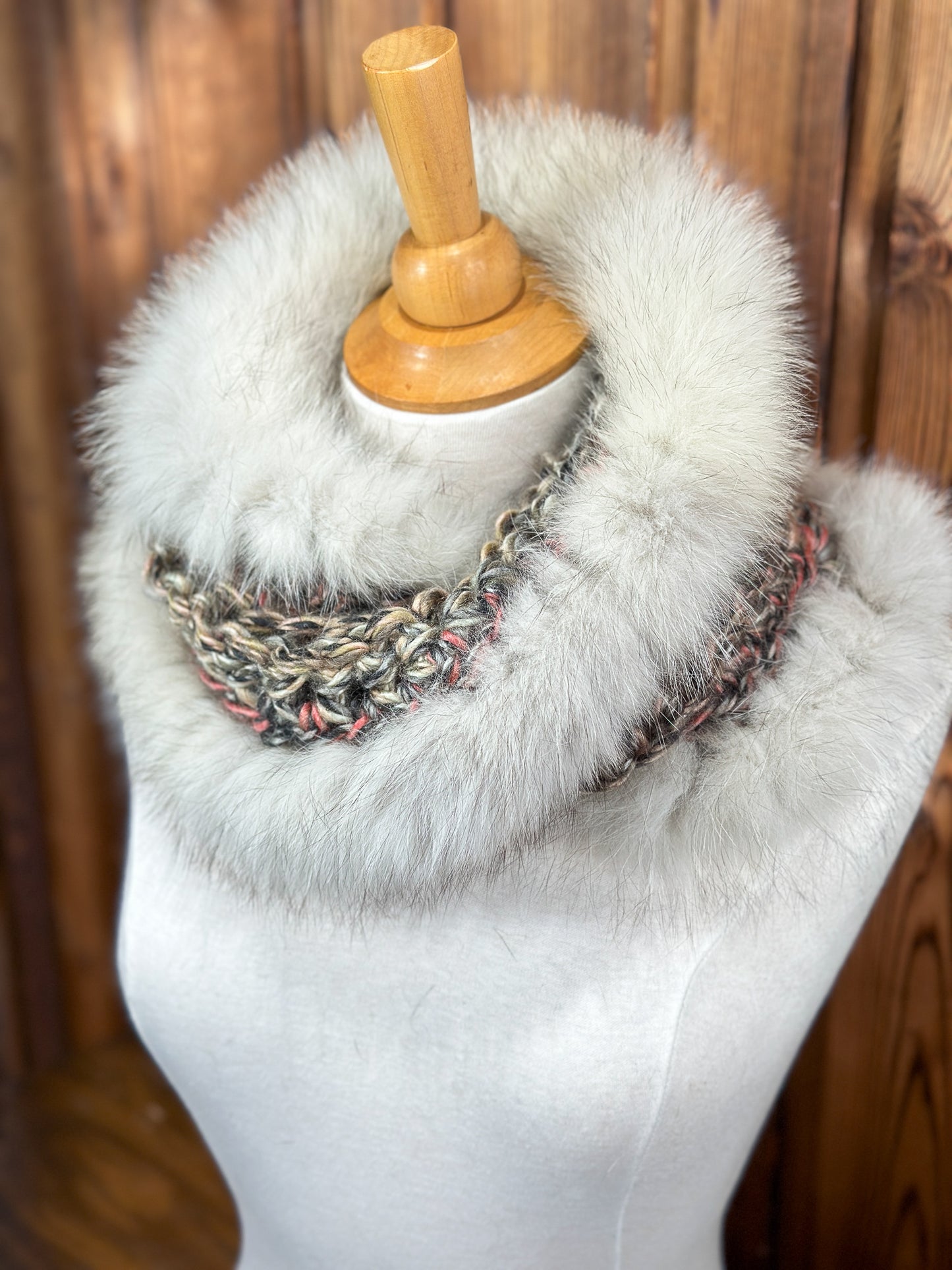 Foulard Rose et Gris avec fourrure recyclée - Renard