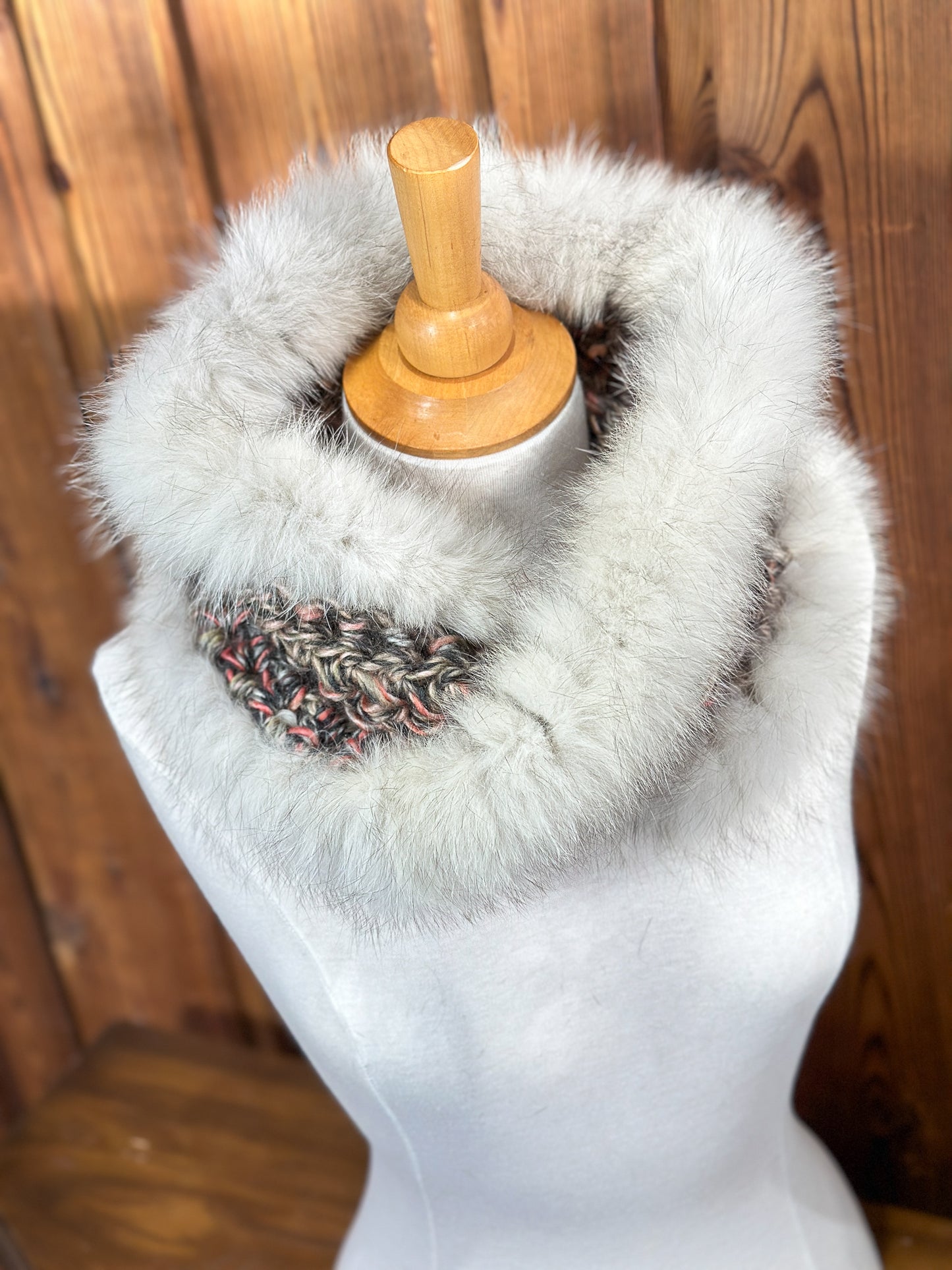 Foulard Rose et Gris avec fourrure recyclée - Renard