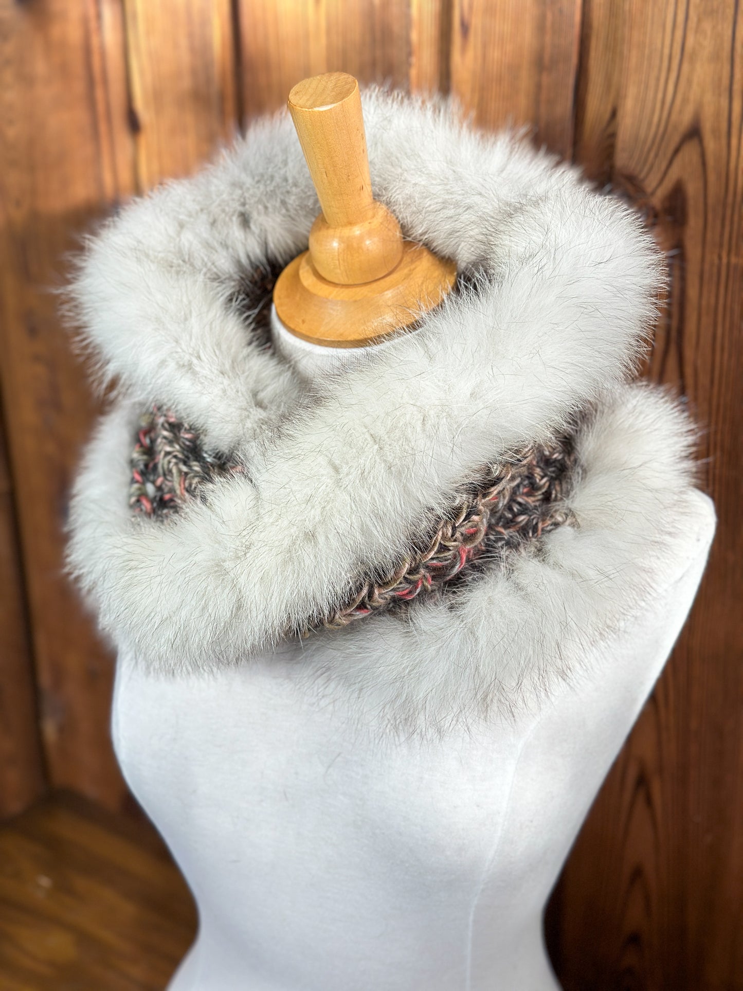 Foulard Rose et Gris avec fourrure recyclée - Renard