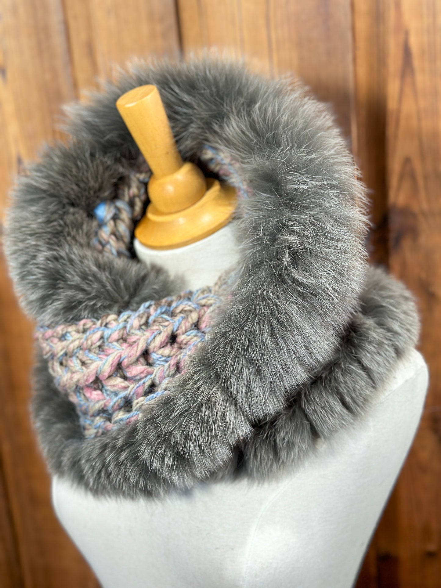 Foulard Taupe et Rose avec fourrure recyclée - Renard