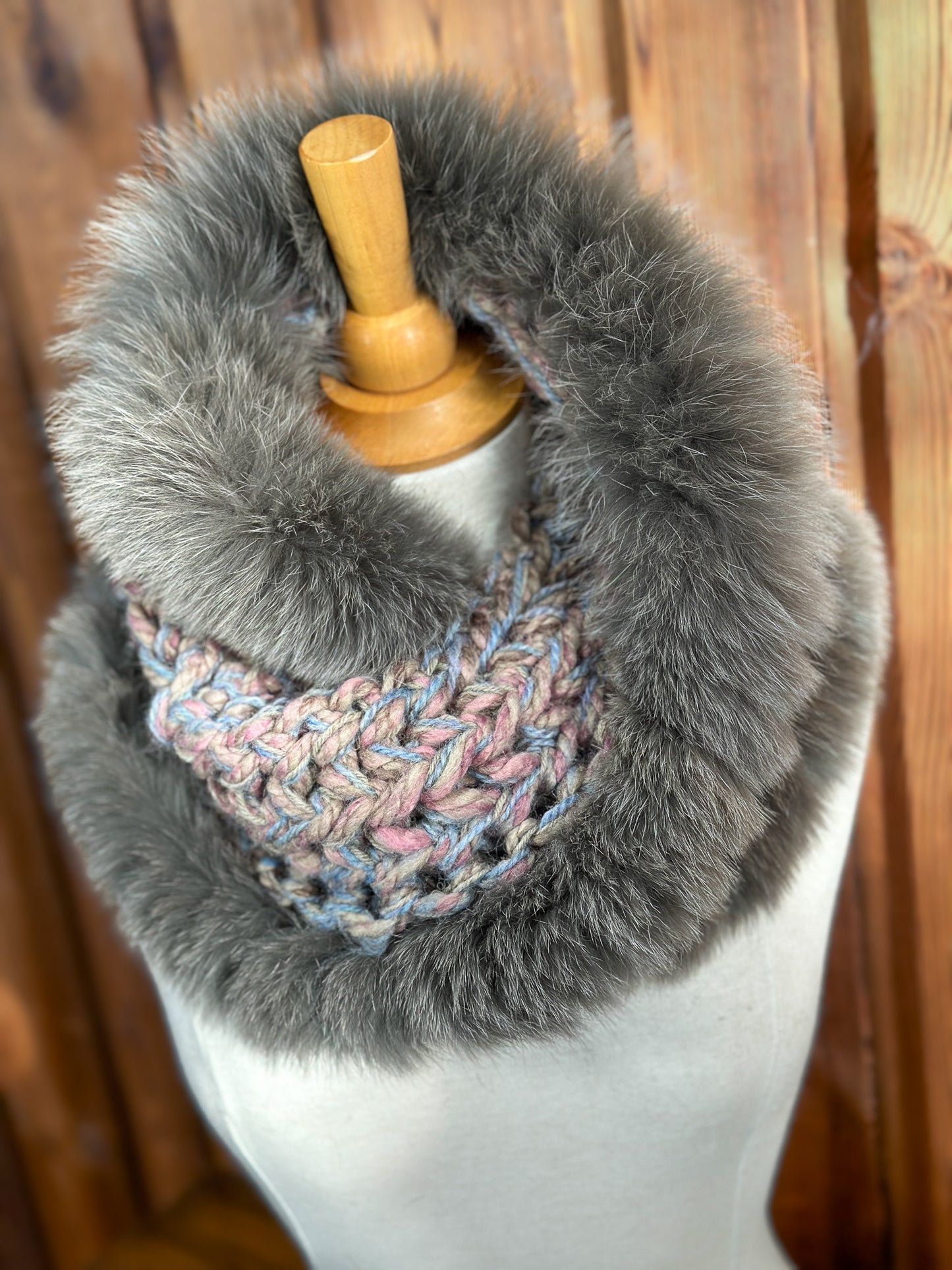 Foulard Taupe et Rose avec fourrure recyclée - Renard