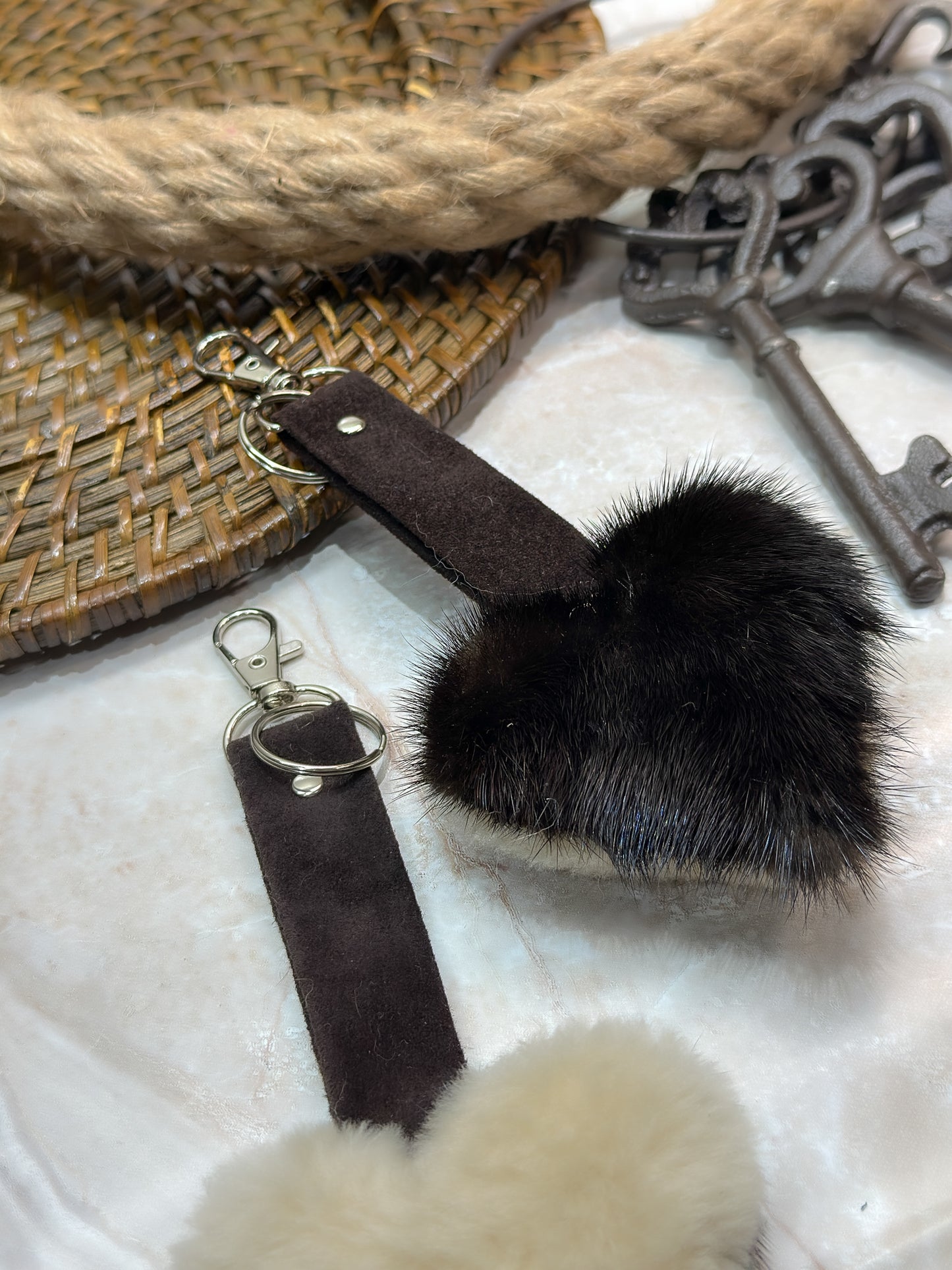 Key ring in recycled fur "little heart" Reversible