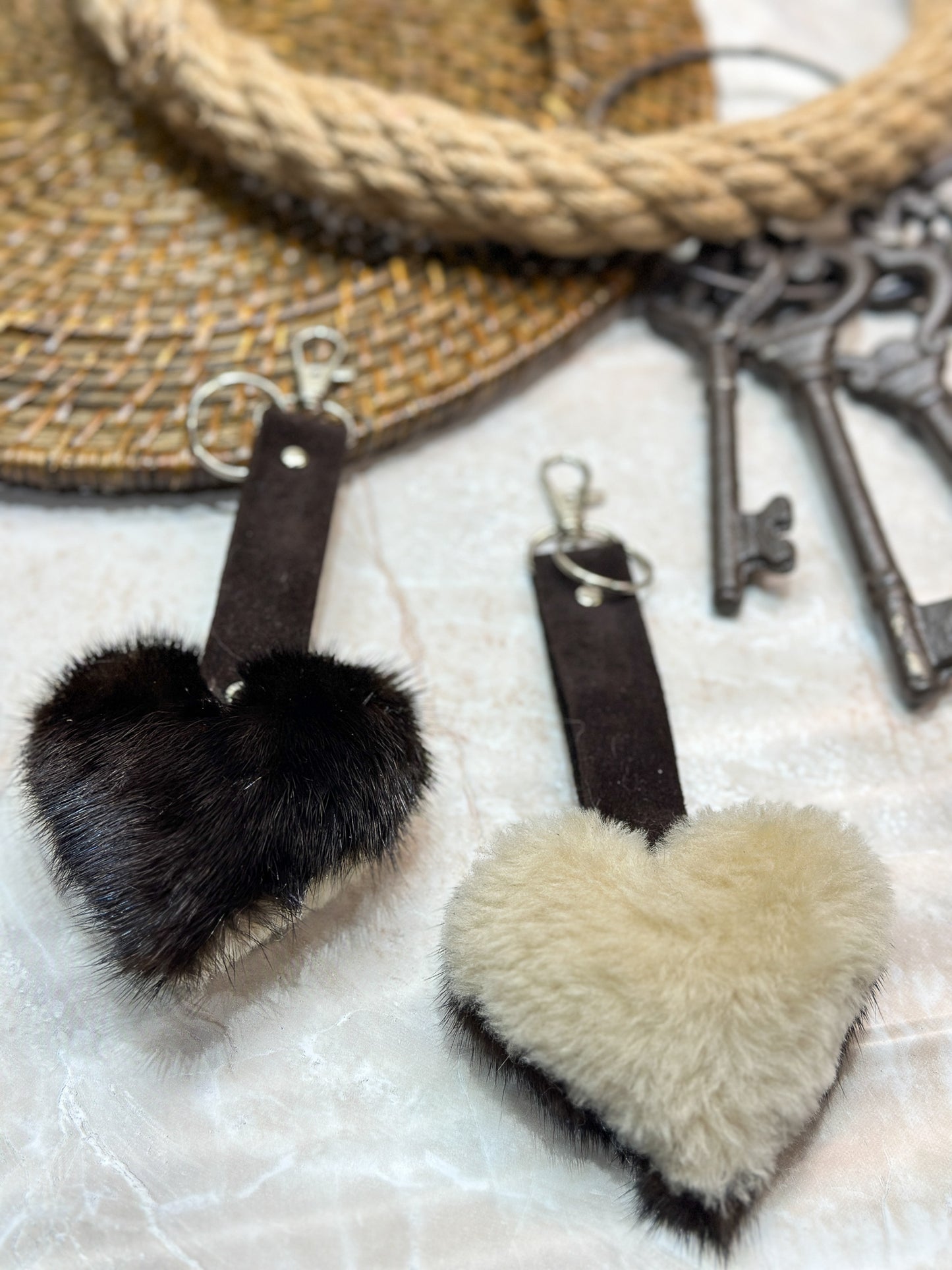 Key ring in recycled fur "little heart" Reversible