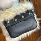 Sac à main avec rabat amovible fourrure - Noir
