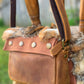 Sac à main avec rabat amovible fourrure