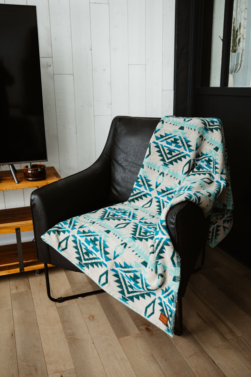 Blanket - Aztec boho wool throw