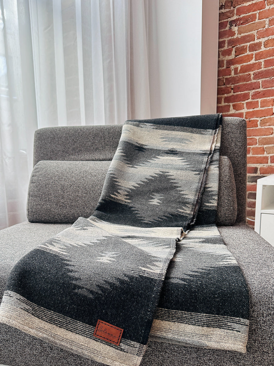 Couverture - Jeté en laine à motif boho aztèque